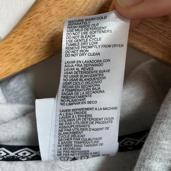 Umbro Urban Outfitters Gray Sleeveless Crop Hoodie Sweatshirt XXL - Picture 5 of 7